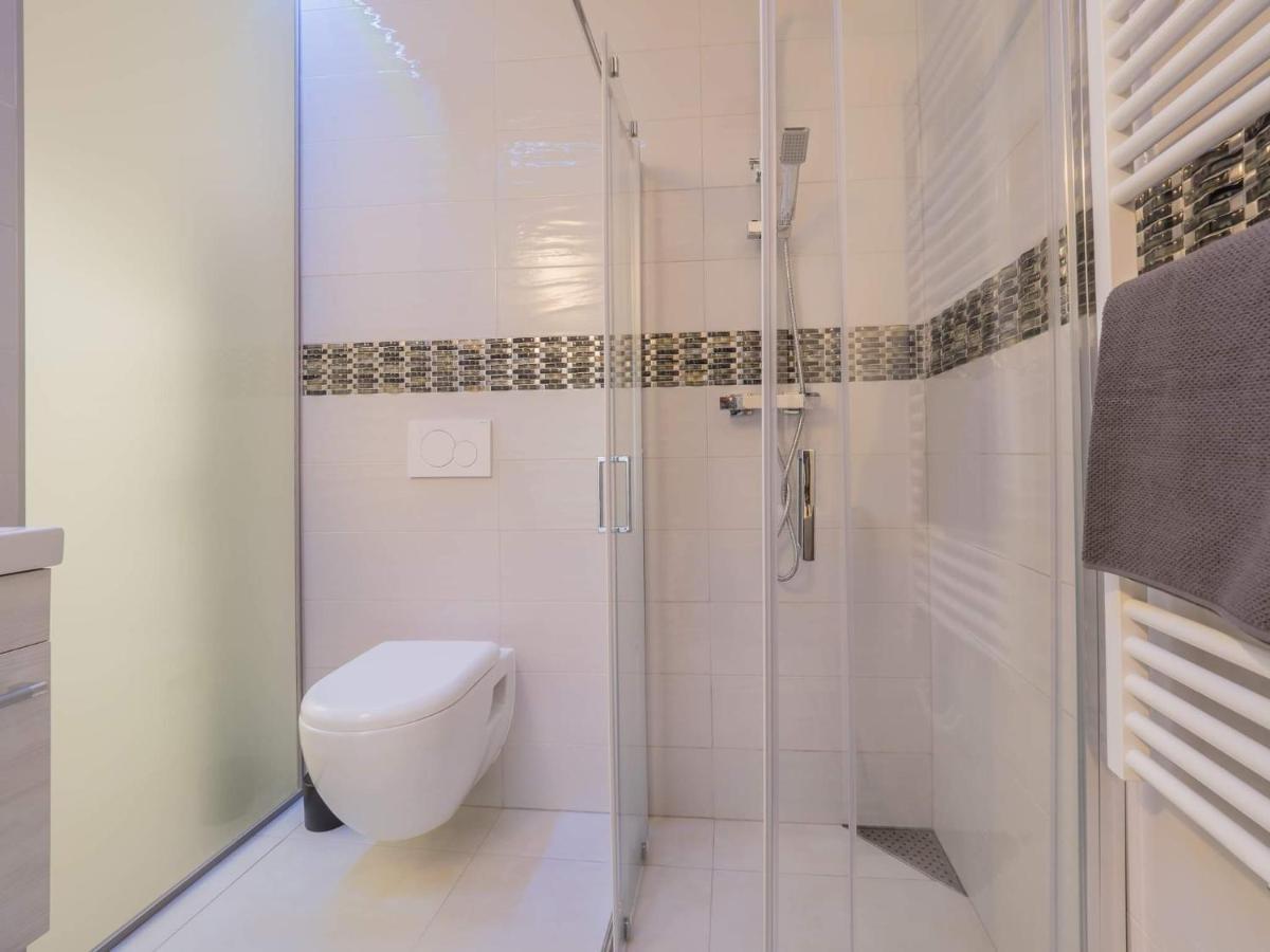 Executive Single Room With En-Suite In Guest House City Centre Luxembourg Exterior photo