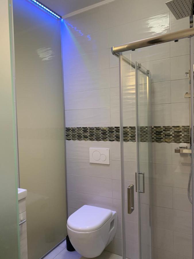 Executive Single Room With En-Suite In Guest House City Centre Luxembourg Exterior photo