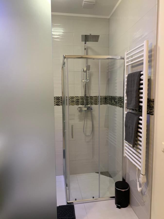 Executive Single Room With En-Suite In Guest House City Centre Luxembourg Exterior photo