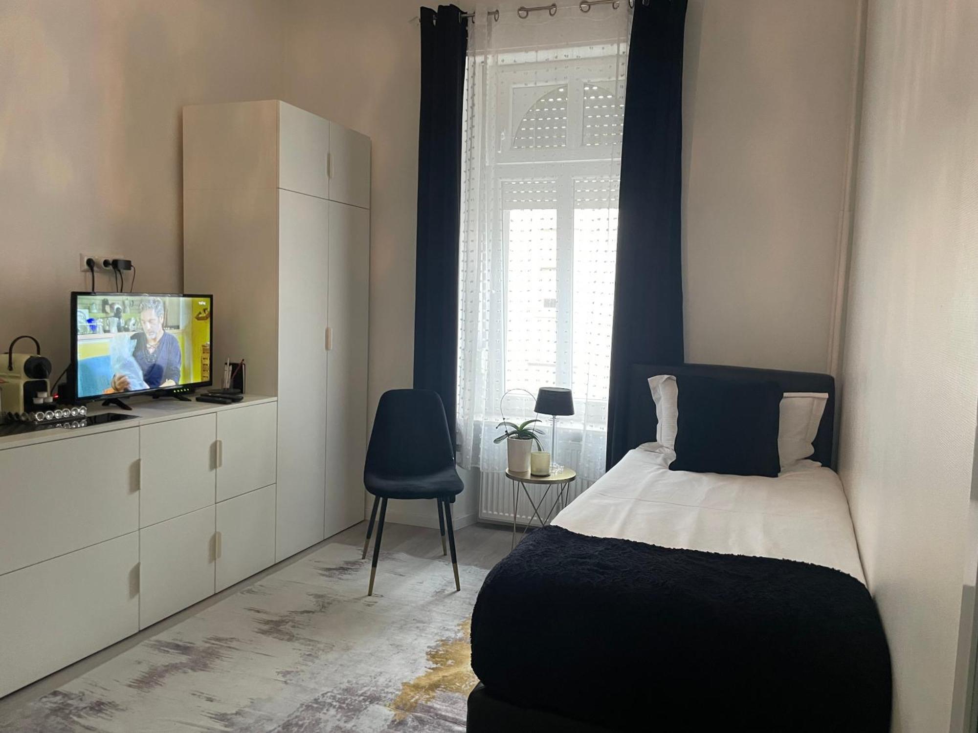 Executive Single Room With En-Suite In Guest House City Centre Luxembourg Exterior photo